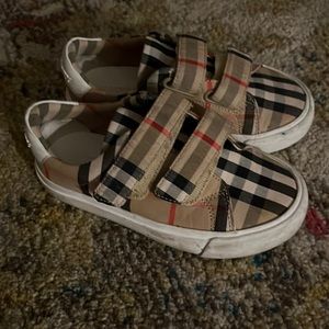 Burberry unisex plaid size 27